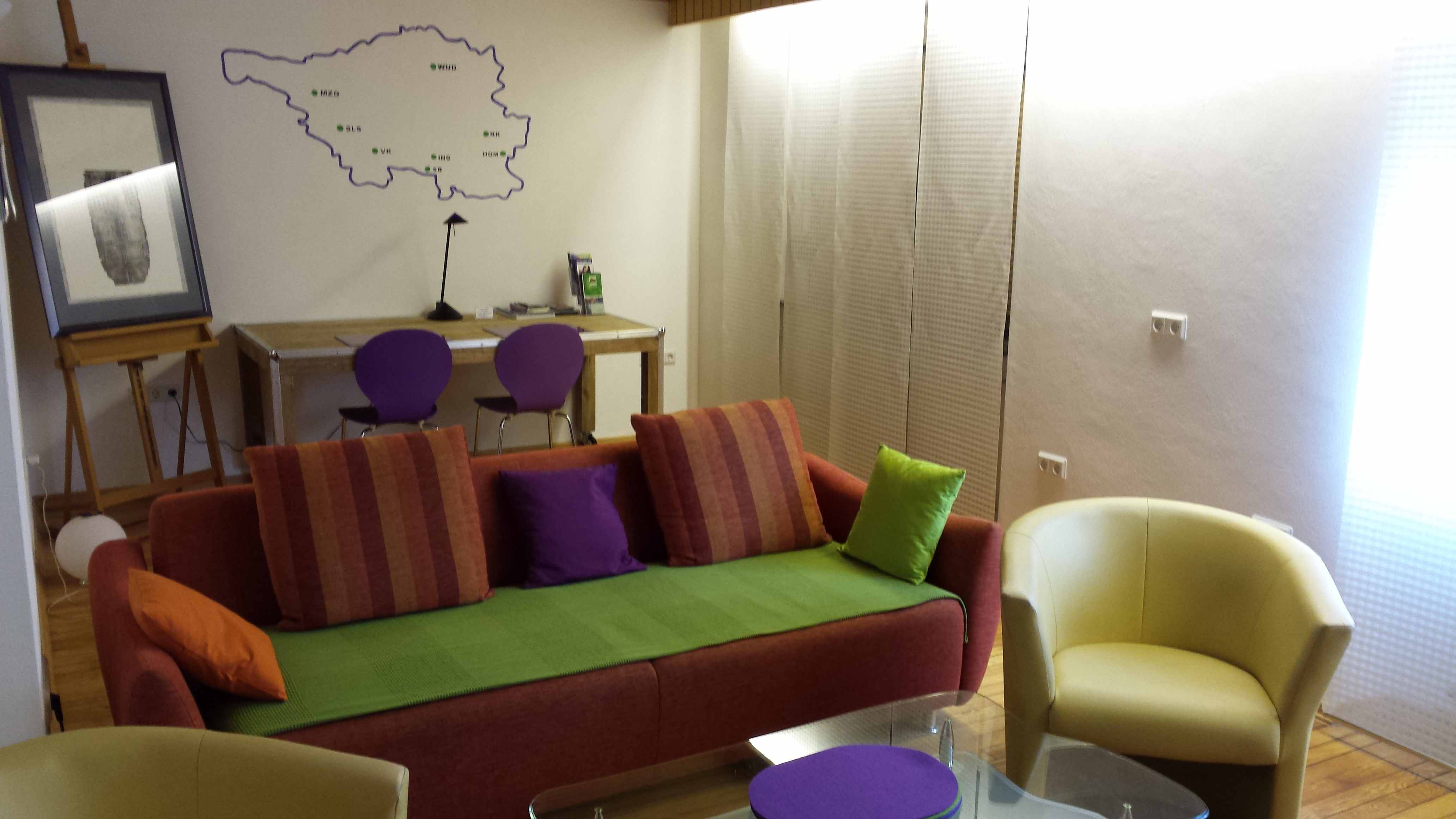 Wohnzimmer mit Couch