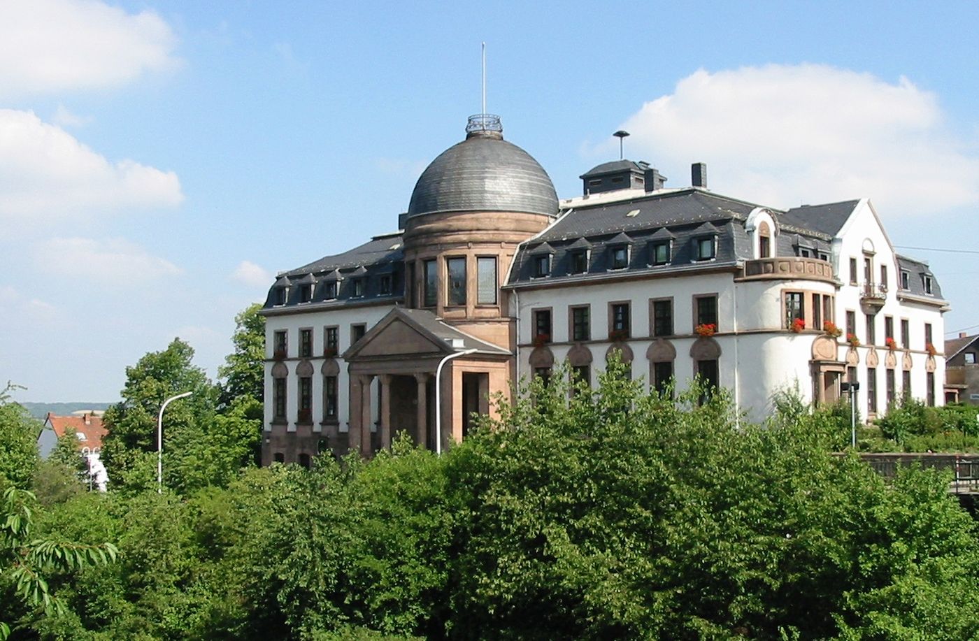 Außenansicht Rathaus Wemmetsweiler